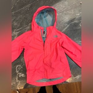 Neon pink north face windbreaker size 4t hooded
